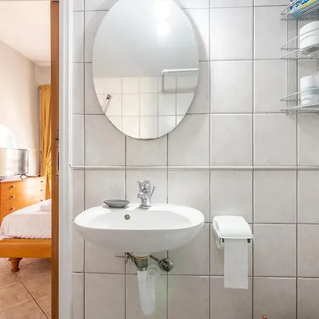 Spacious Near Downtown * Ηράκλειο Κρήτης