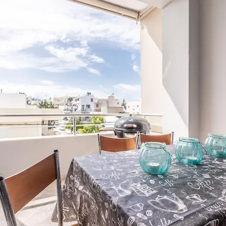 Spacious Near Downtown * Ηράκλειο Κρήτης