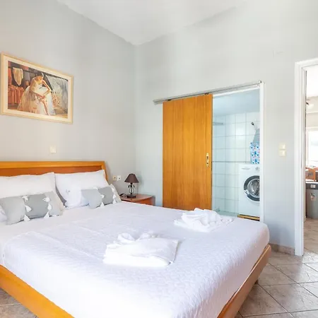 Spacious Near Downtown